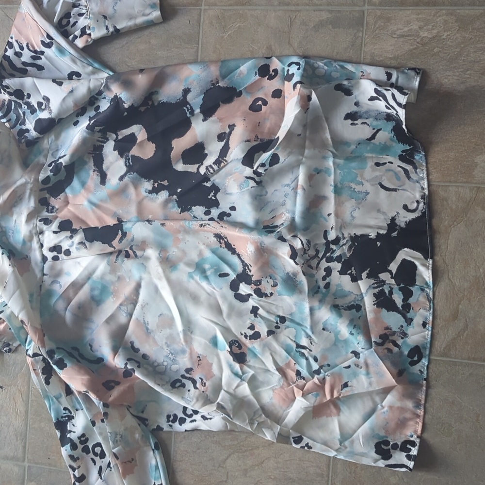 Colorful blouse - Picture 5 of 8